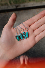 Load image into Gallery viewer, Carico Lake Turquoise Necklace II