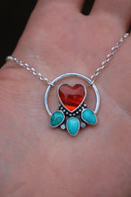 Load image into Gallery viewer, Venus Heart Necklace
