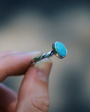 Load image into Gallery viewer, Twisted Turquoise Ring - Size 8.75

